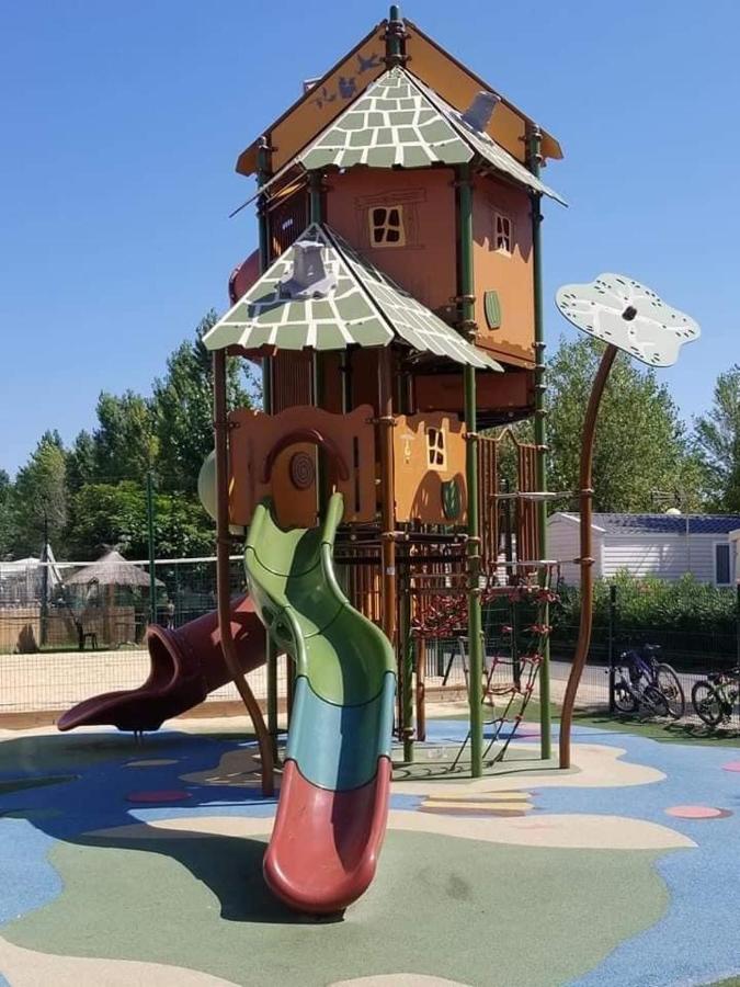 Mobilhome La Carabasse Vias Plage المظهر الخارجي الصورة