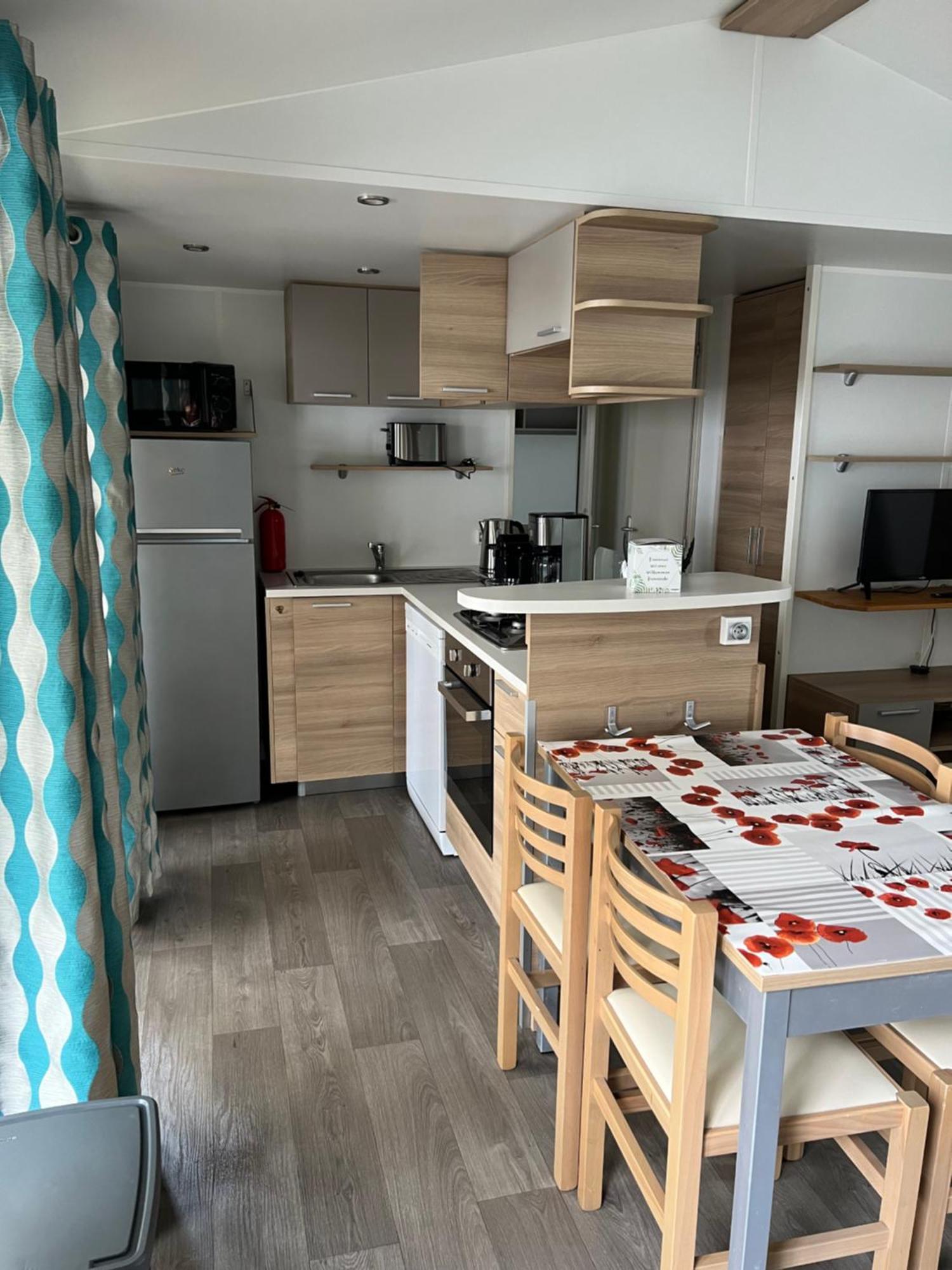 Mobilhome La Carabasse Vias Plage المظهر الخارجي الصورة